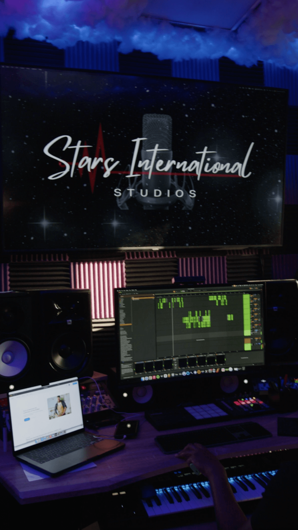 @starsinternational_ on Instagram